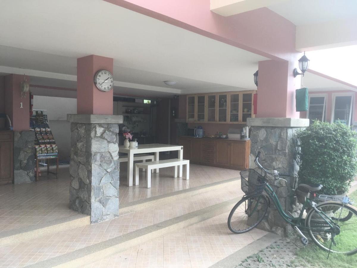 Hotel Triple Palms House Chiang Mai Exterior foto