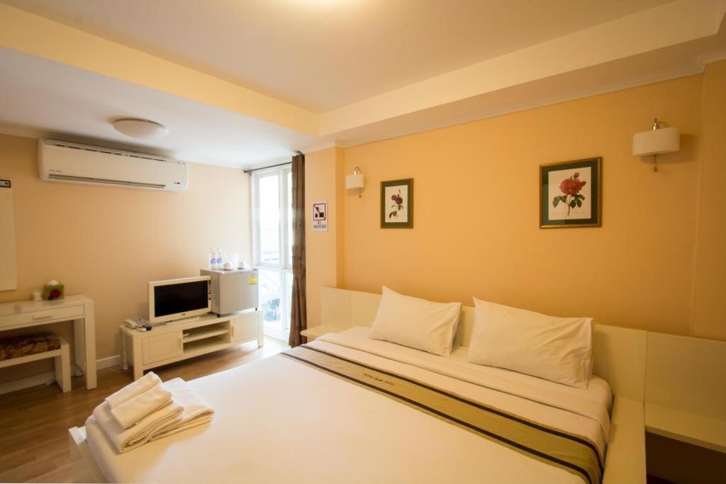 Hotel Triple Palms House Chiang Mai Exterior foto